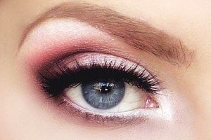 Ніжний макіяж очей: як зробити його правильно?