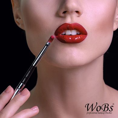 Lip brush W3004 synthetics