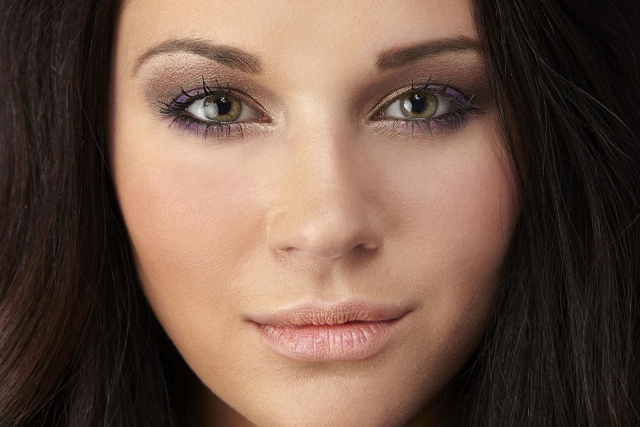Как визуально увеличить маленькие глаза с помощью макияжа | Новости Гомеля