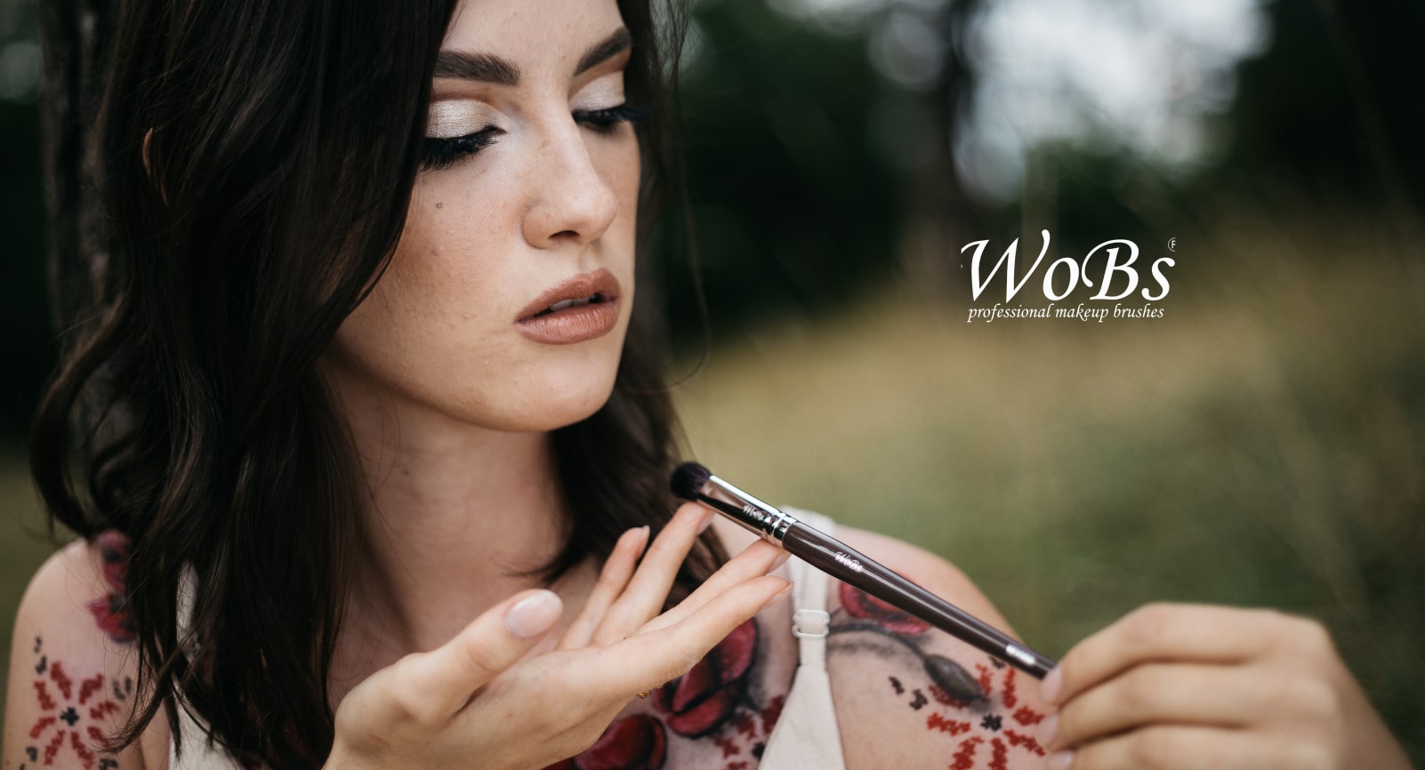 Купити кісточку для тонального крему від Wobs