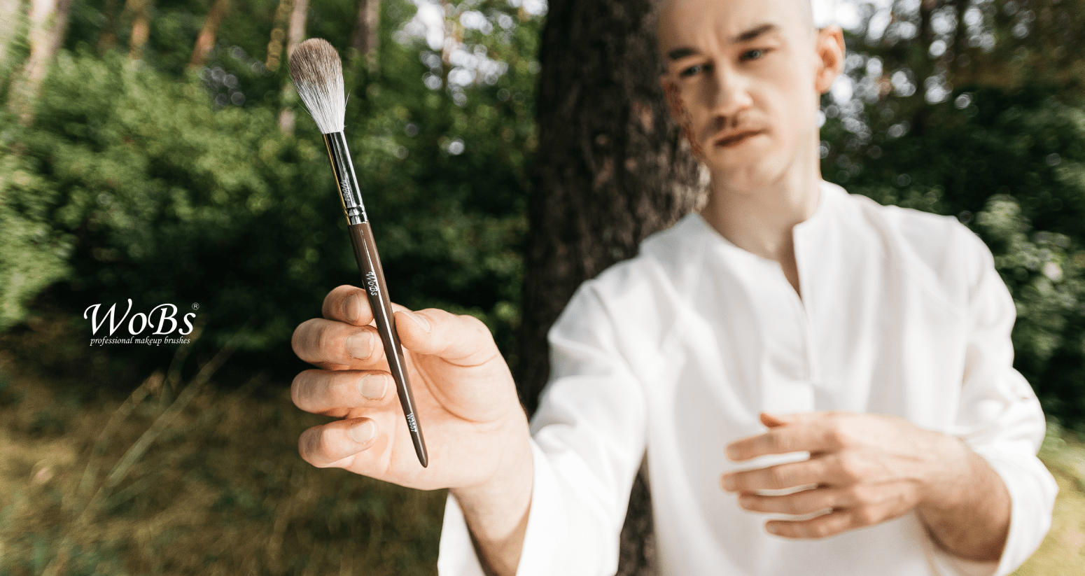 велика кисть для пудри WOBS 