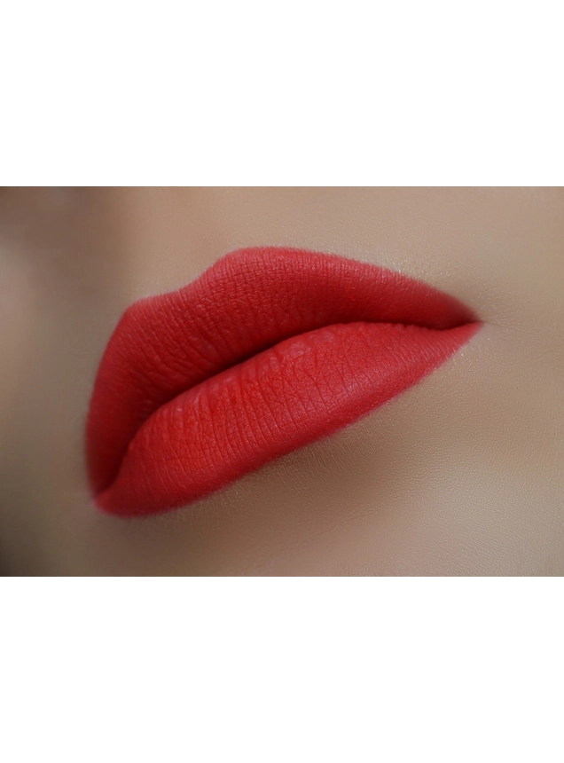 Карандаш для губ L26 алый