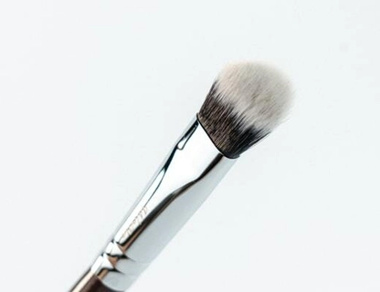 Пензлик для тону