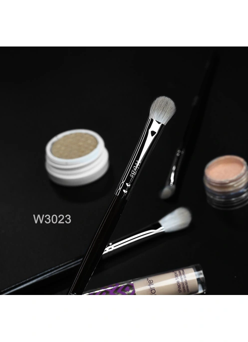 Кисти для нанесения и растушевки теней W3023