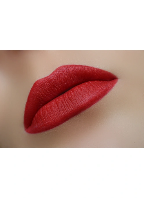 Карандаш для губ L24 классический красный