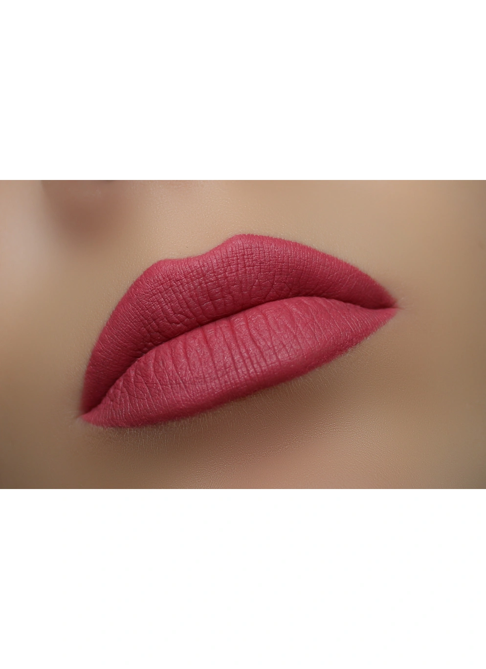 Олівець для губ L34 яскравий холодний рожевий