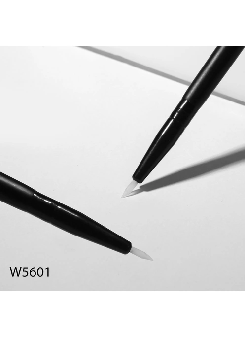 Кисть для нанесения подводки и тонких линий W5601 из силикона