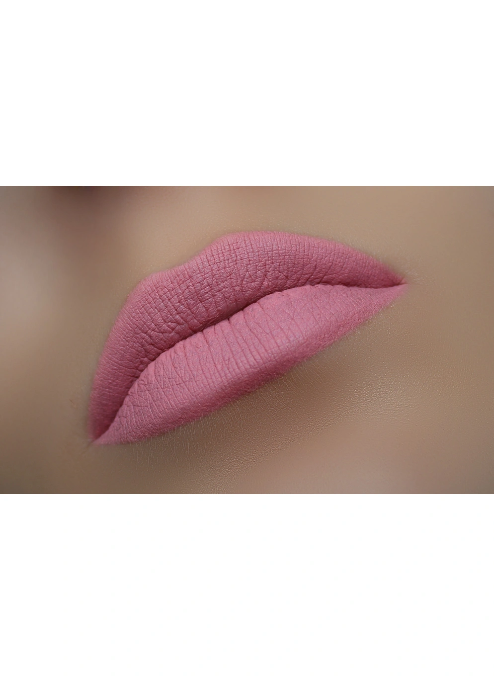 Олівець для губ L28 неоновиий блідий рожевий