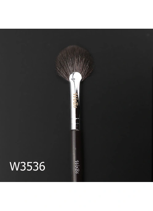 Веерная кисть для теней и хайлайтера W3536 из козы
