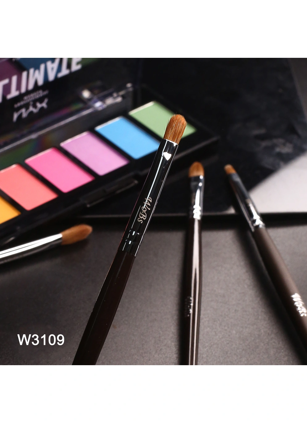 Кисть для нанесення тіней W3109 з соболя