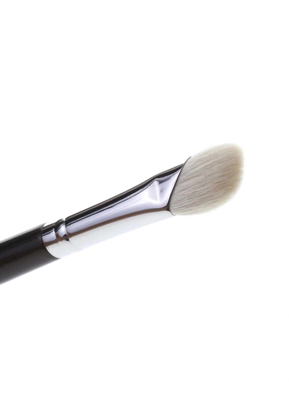 Кисть для нанесения корректоров и хайлайтеров W3506 ворс козы