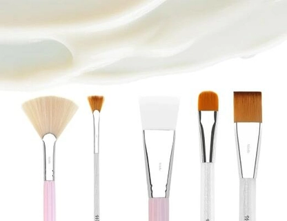 Кисти Вобс - незаменимые помощники косметологов в уходе за кожей лица