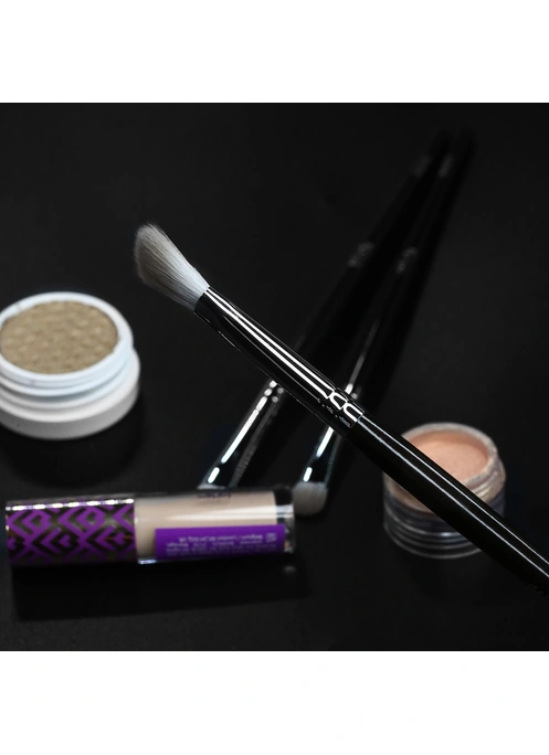 Кисти для нанесения и растушевки теней W3024