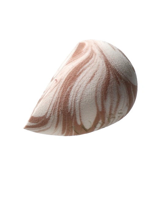 Спонж для макияжа WoBs бежево-белый WS05 форма капля