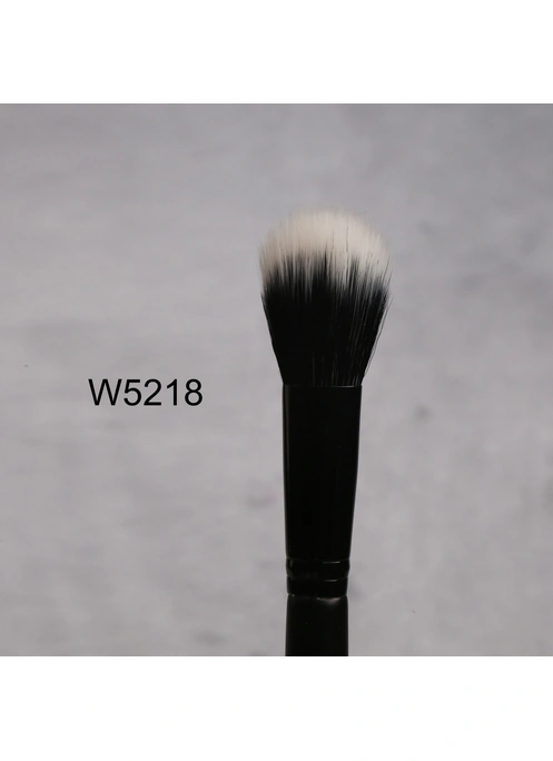 Кисть для тона W5218 синтетика