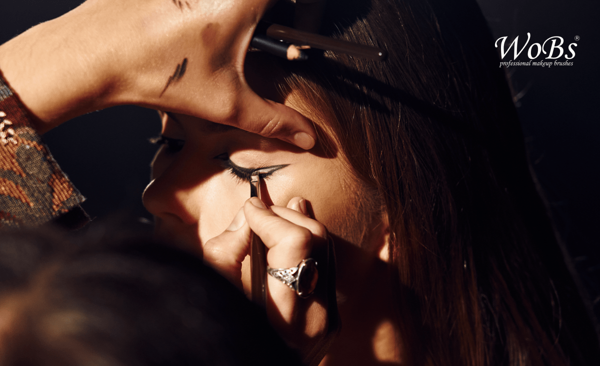 набір професійних пензликів для макіяжу вобс