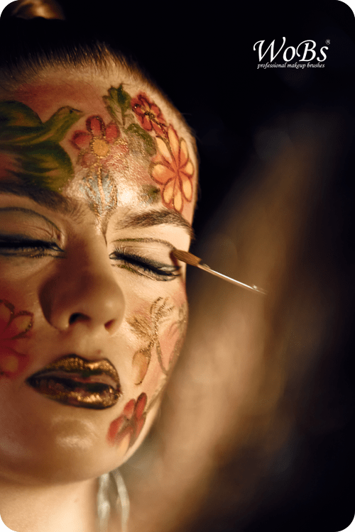 кисточка для теней купить