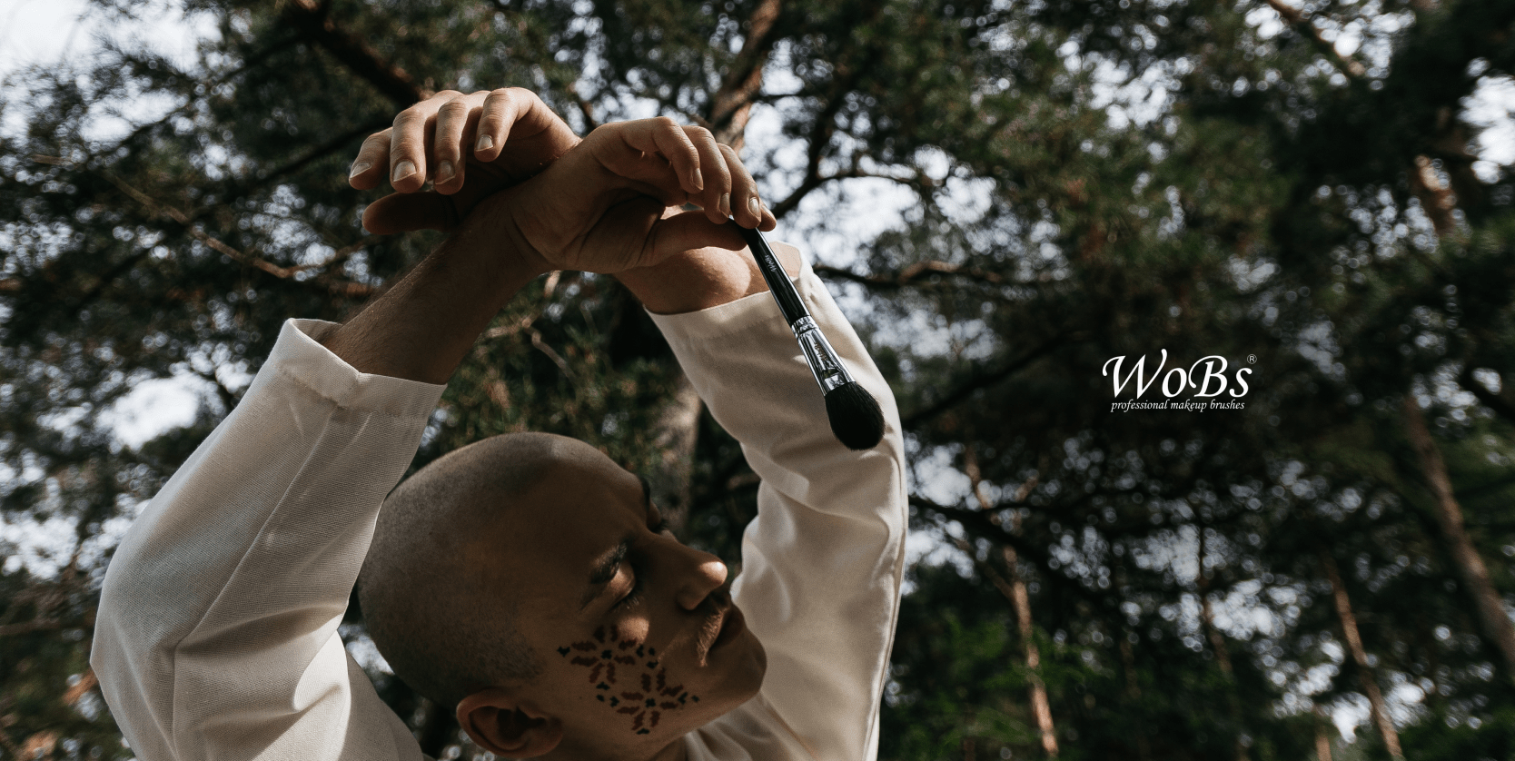 Заказать кисть для румян бренда ВоБс