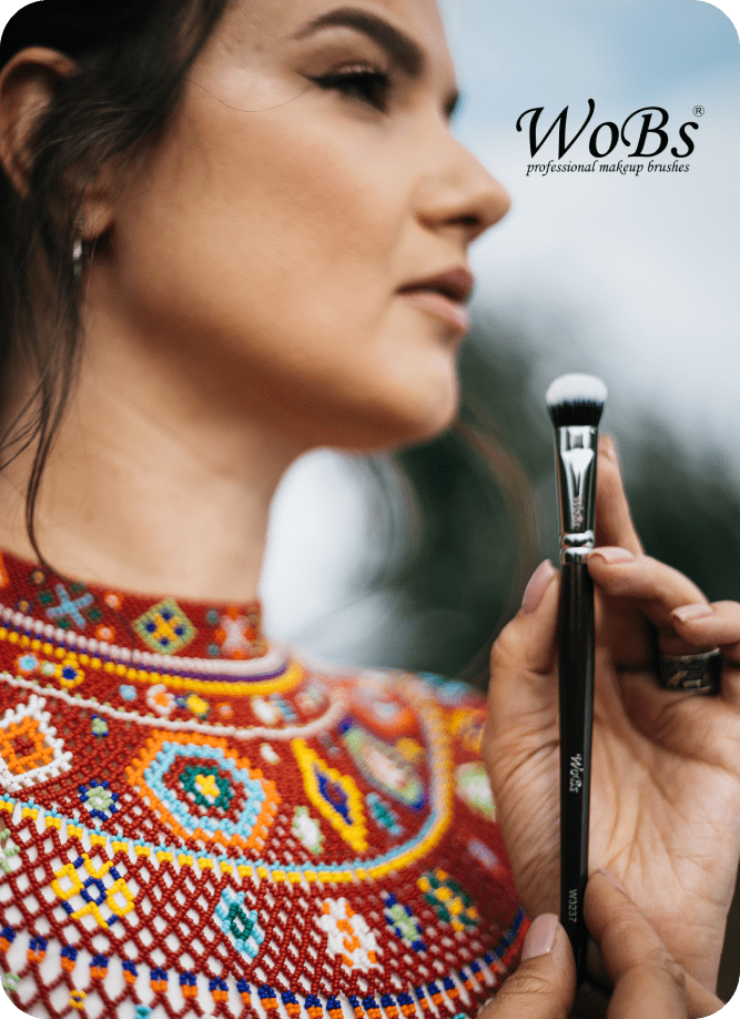 скошенная кисточка для румян вобс